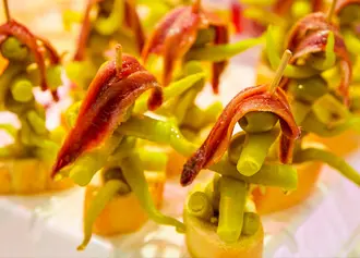 Comerte un pintxo en San Sebastián