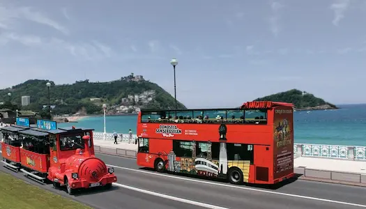 Tren y bus turístico