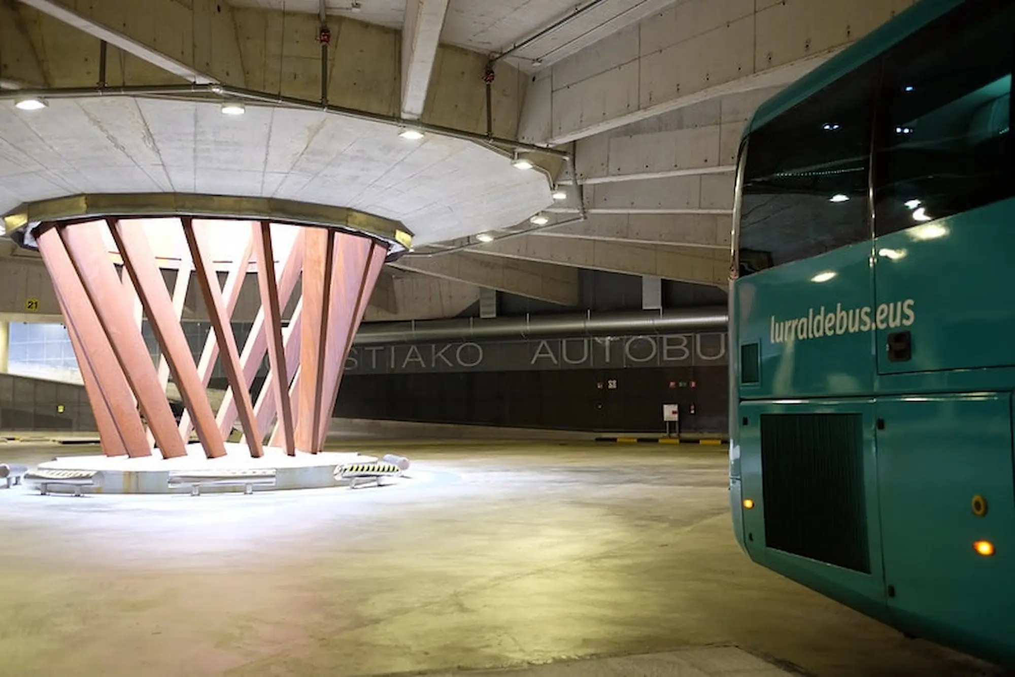 Estación de autobuses de Donosti.