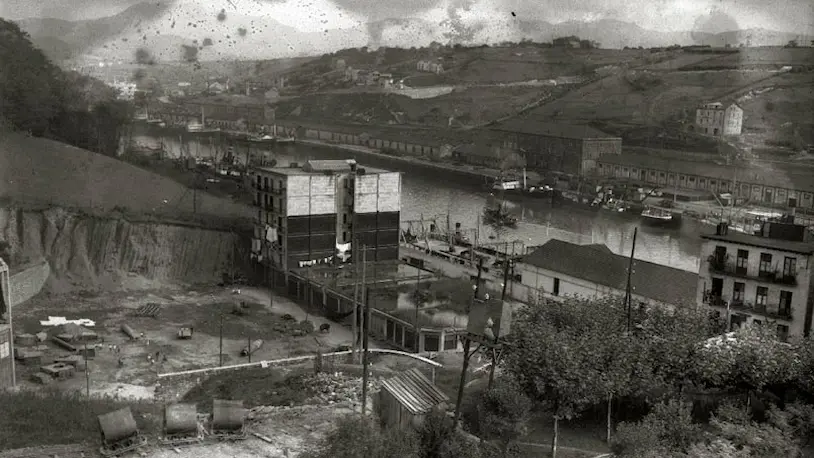 Fotografía antigua de Alza.