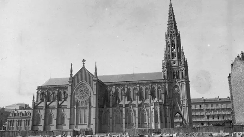 Antigua imagen de la Catedral del Buen Pastor, en blanco y negro.
