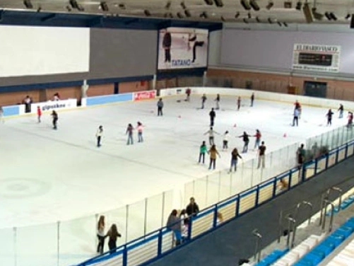 Txuri-Urdin Palacio de hielo